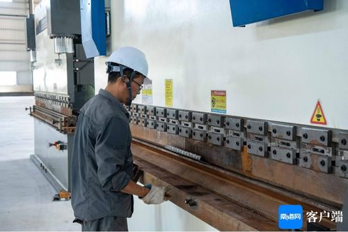 原創(chuàng)組圖 海南 屯昌 環(huán)保設備制造廠調試設備即將投入生產(chǎn)